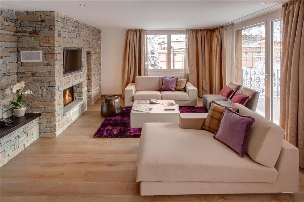 Schloss Zermatt - Cbd & Adaptogenic Spa And Sport Hotel Exterior photo